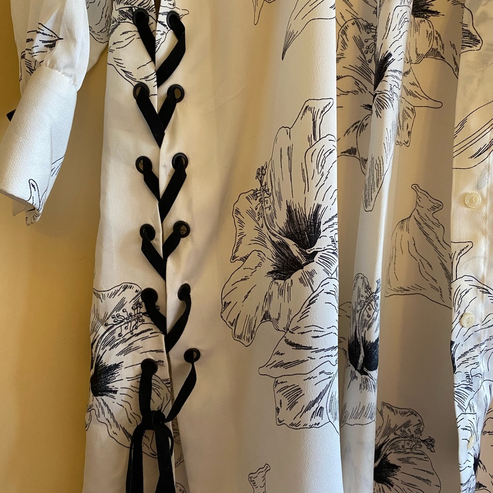 SALE 🔴 Zara Blouse - Picture 2 of 5